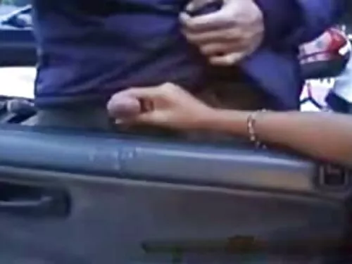ஒரு கூந்தலில் ஒரு நே ...