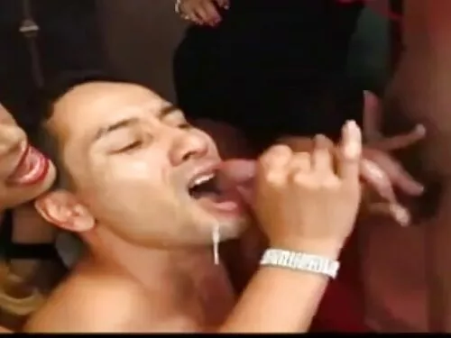 ஒரு மலையாள செக்ஸ் வீ ...
